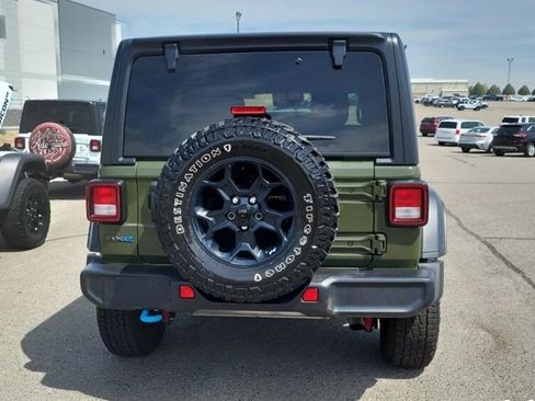 Used 2023 Jeep Wrangler Unlimited w/ Convenience Group AWD/4WD image 4