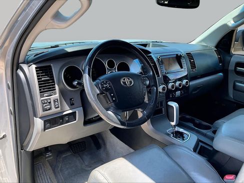 Used 2010 Toyota Sequoia Limited AWD/4WD image 16