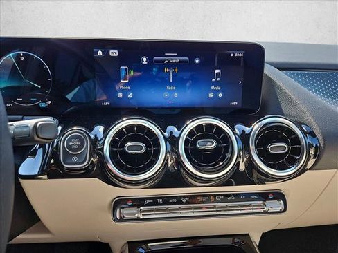 Used 2026 Mercedes-Benz GLA 250 image 14
