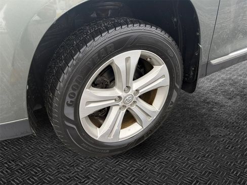 Used 2013 Toyota Highlander Limited image 11