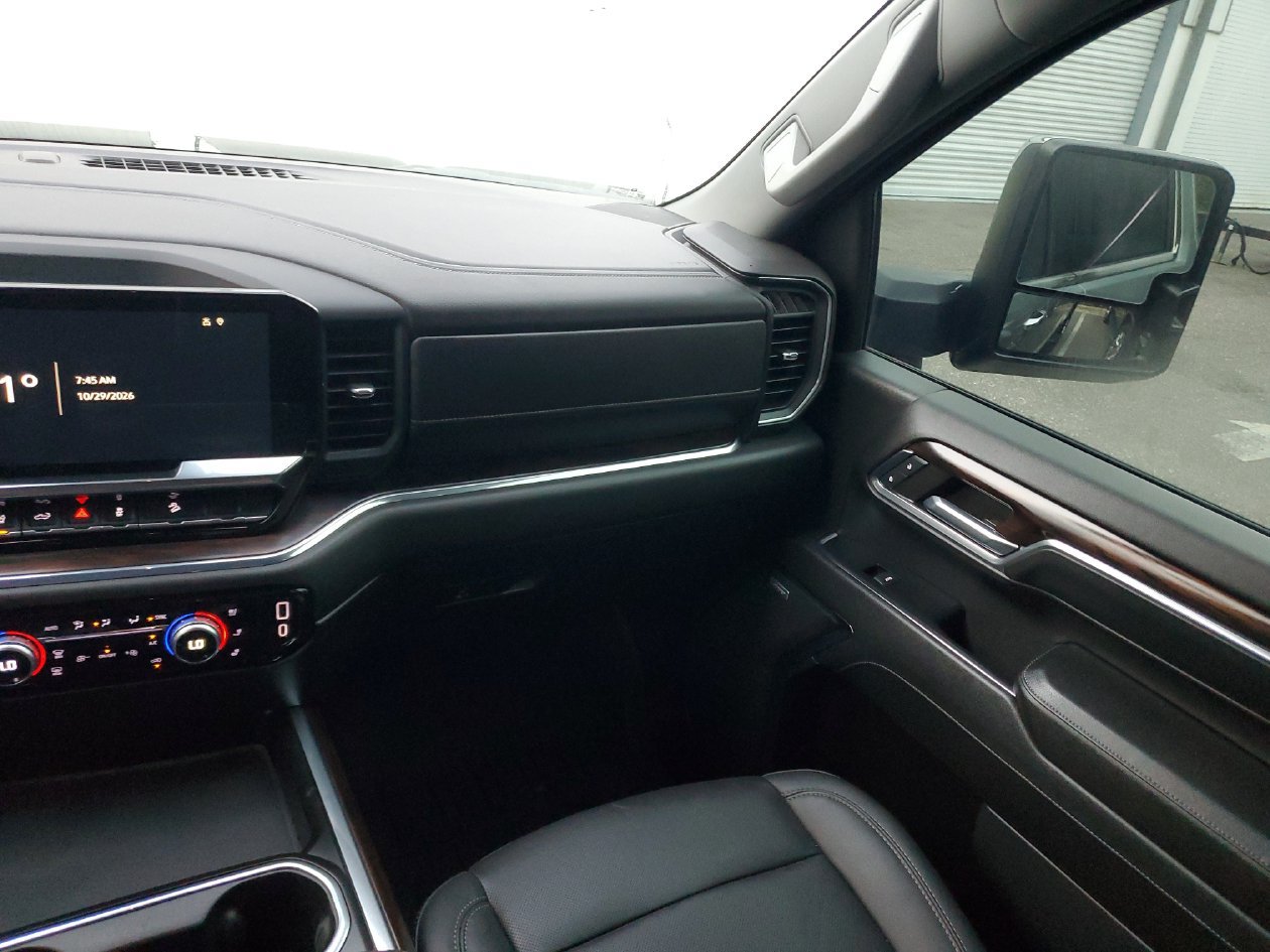 Used 2024 GMC Sierra 2500 SLT AWD/4WD image 16