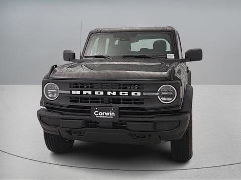 New 2025 Ford Bronco 4-Door image 2