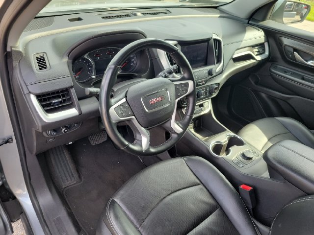 Used 2024 GMC Terrain SLT AWD/4WD image 19
