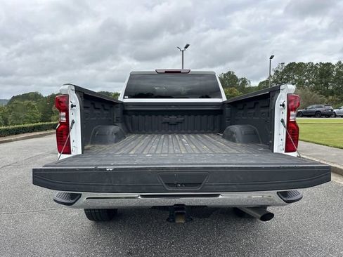 Used 2025 Chevrolet Silverado 2500 LT w/ Convenience Package image 18