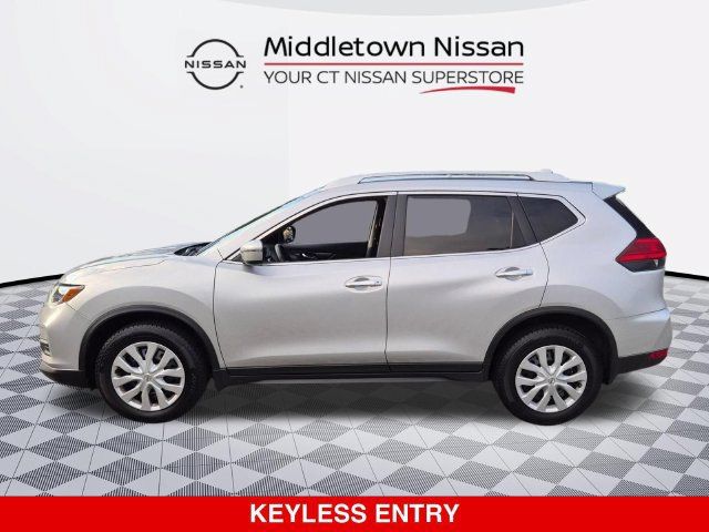 Used 2017 Nissan Rogue S w/ S Appearance Package AWD/4WD image 6