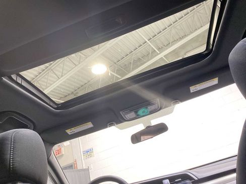 Used 2018 Honda Civic EX image 25