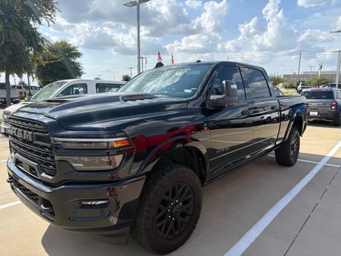 Used 2025 RAM 2500 Limited AWD/4WD image 3