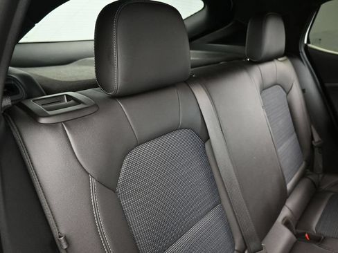 Used 2025 Buick Envista Preferred FWD image 33
