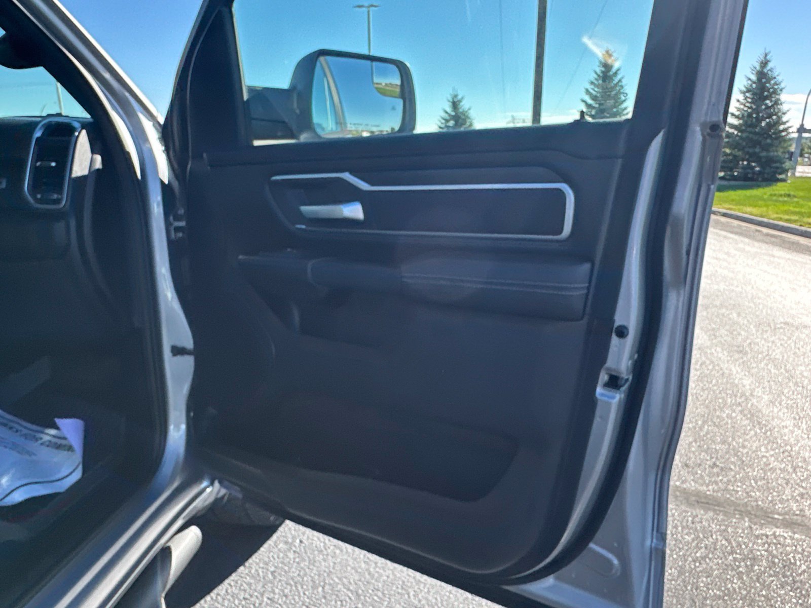 Used 2025 RAM 1500 Big Horn AWD/4WD image 37