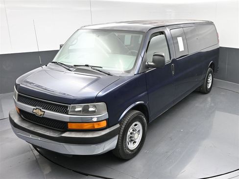 Used 2014 Chevrolet Express 3500 LT w/ LT Preferred Equipment Group RWD image 20