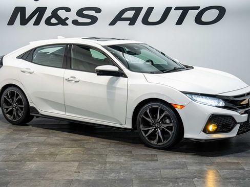 Used 2019 Honda Civic Sport Touring image 7