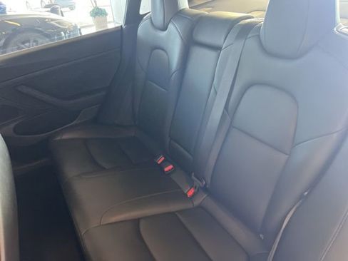 Used 2020 Tesla Model 3 Standard Range Plus image 17