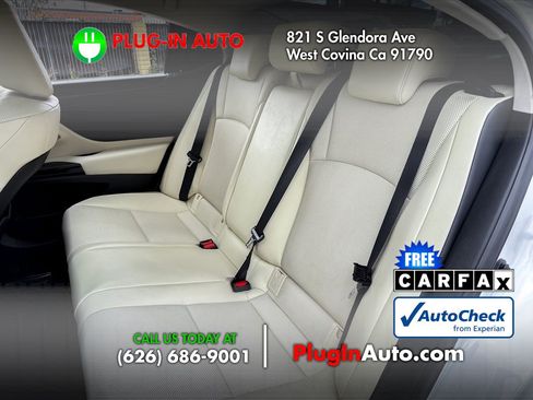 Used 2022 Lexus ES 300h w/ Premium Package FWD image 10