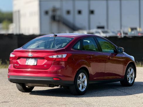 Used 2014 Ford Focus SE image 9