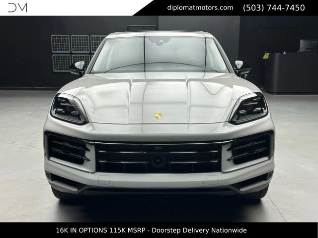 Used 2025 Porsche Cayenne E-Hybrid AWD/4WD image 11