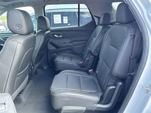 Used 2021 Chevrolet Traverse Premier image 29
