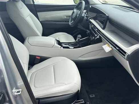 New 2025 Hyundai Tucson SEL image 13