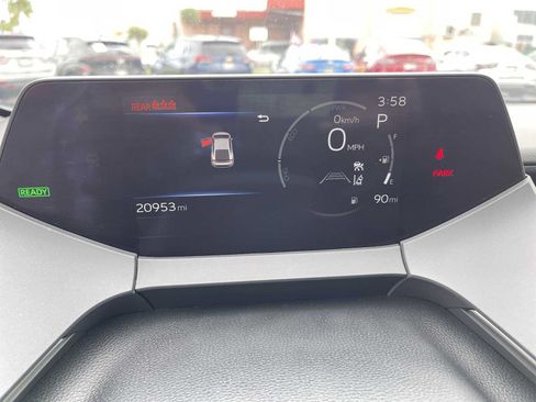 Used 2023 Toyota Prius XLE AWD/4WD image 10
