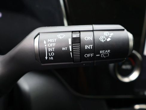 Used 2024 Lexus NX 250 FWD w/ Towing Package (2000 Lbs) image 47