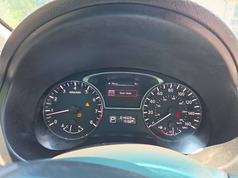 Used 2014 Nissan Altima 2.5 SV FWD image 22