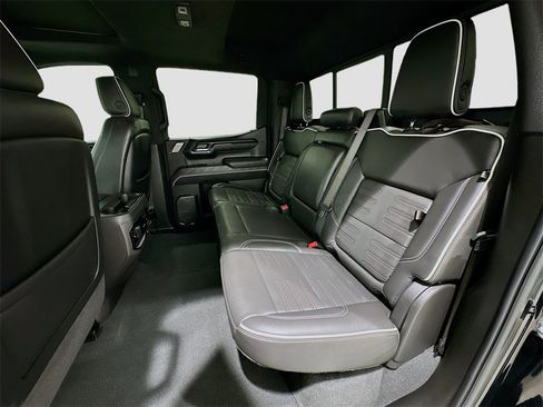 Used 2024 GMC Sierra 1500 AT4X image 25