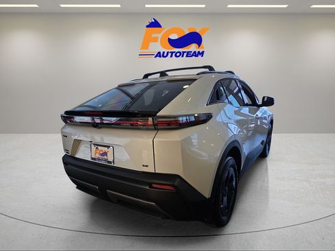 New 2026 Toyota C-HR AWD/4WD image 4