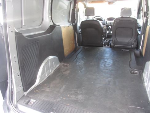Used 2014 Ford Transit Connect XL image 30