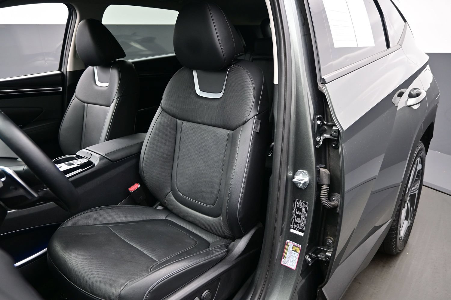 Used 2023 Hyundai Tucson Limited AWD/4WD image 12