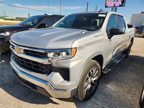 Used 2022 Chevrolet Silverado 1500 LT image 3