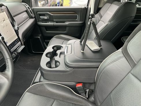 Used 2024 RAM 2500 Laramie image 21