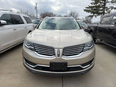 Used 2017 Lincoln MKX Reserve w/ Driver Assistance Package image 2
