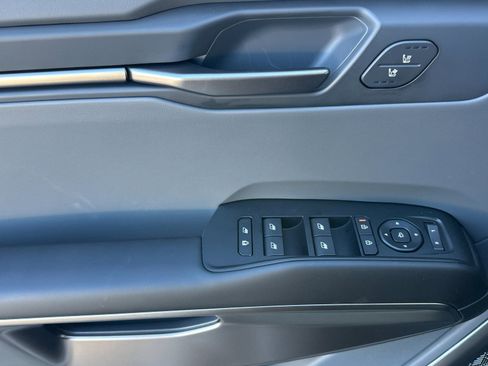 New 2026 Kia EV9 Light image 11