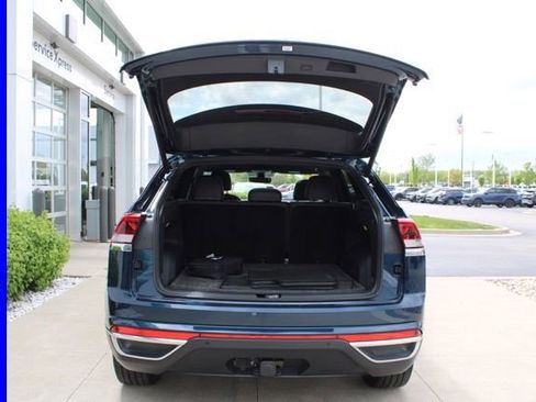 Used 2023 Volkswagen Atlas Cross Sport SEL AWD/4WD image 10