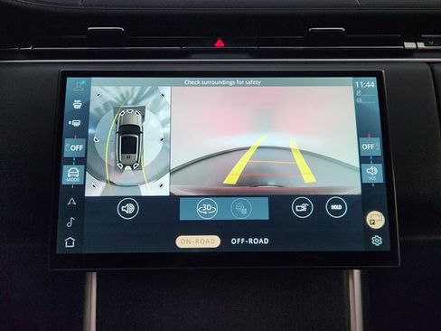 New 2026 Land Rover Range Rover SE AWD/4WD image 17