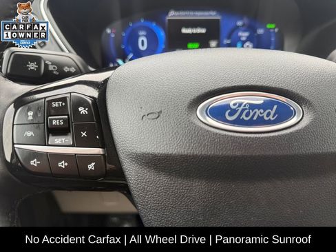 Used 2021 Ford Escape Titanium AWD/4WD image 25