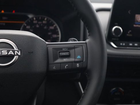 New 2026 Nissan Rogue SV AWD/4WD image 9