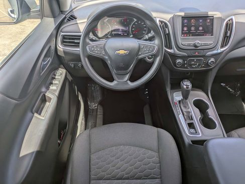 Used 2020 Chevrolet Equinox LT FWD image 4