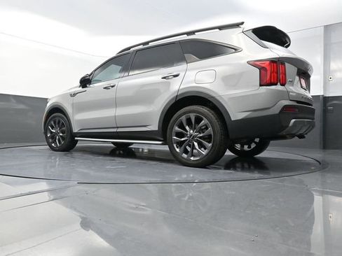 Used 2022 Kia Sorento SX Prestige image 32
