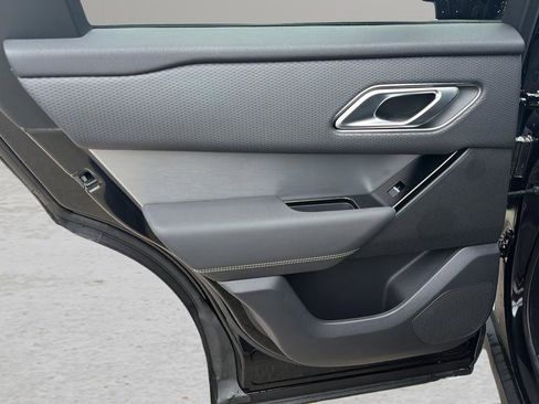Used 2022 Land Rover Range Rover Velar R-Dynamic S image 14