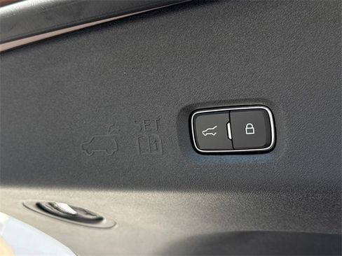 New 2025 Lincoln Navigator Black Label image 22