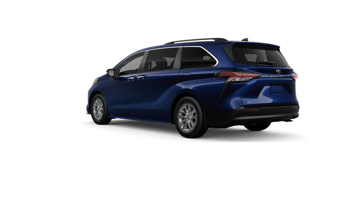New 2026 Toyota Sienna XLE FWD image 6