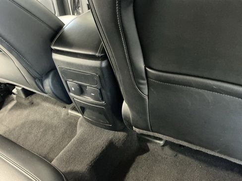 Used 2023 Ford Explorer XLT w/ Equipment Group 202A image 28