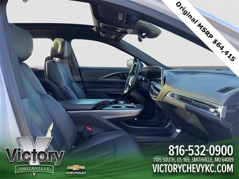 Used 2024 Cadillac Lyriq Sport image 17