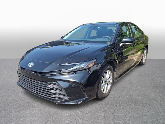 Used 2025 Toyota Camry LE FWD image 1