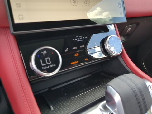 New 2026 Jaguar F-PACE R-Dynamic S image 24