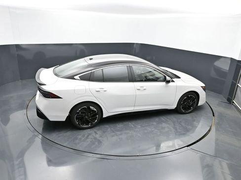 New 2026 Nissan Sentra SR w/ SR All Weather Package FWD image 25