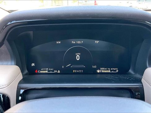 Used 2023 Lincoln Nautilus Reserve w/ Equipment Group 201A AWD/4WD image 13