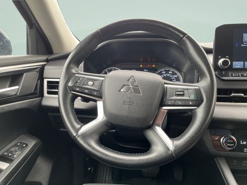 Used 2024 Mitsubishi Outlander SE AWD/4WD image 25