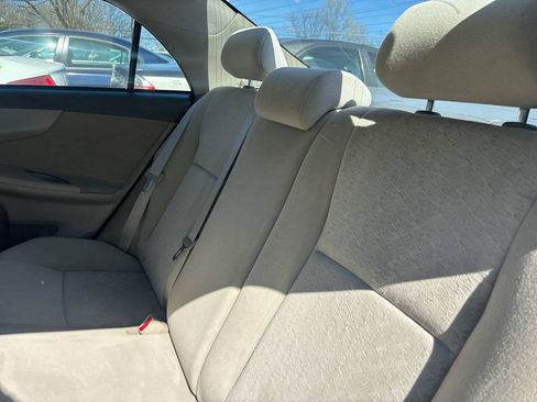 Used 2009 Toyota Corolla LE FWD image 9