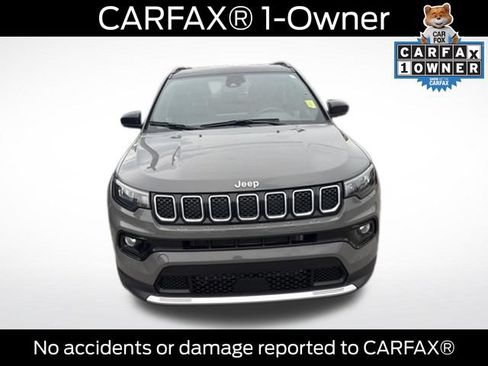 Used 2024 Jeep Compass Limited AWD/4WD image 2